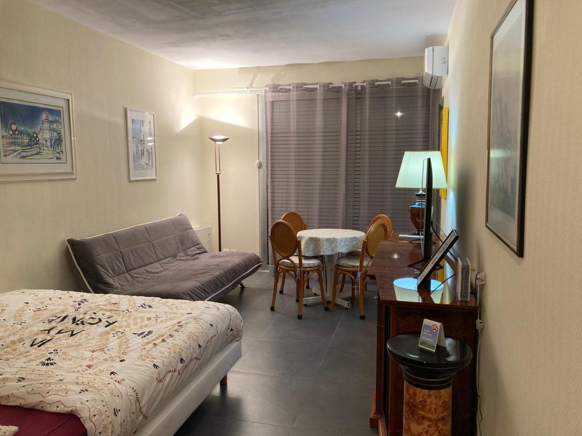 Meubles De Tourisme Beaulieu Apartment Bagian luar foto
